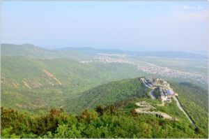 西山縹緲峰