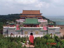 擴建的老爺山金禪寺