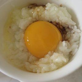 生蛋拌飯