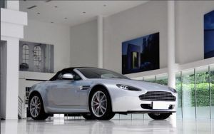 V8 Vantage