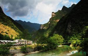 龍潭河、天封賓館即景