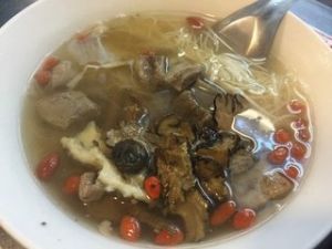 當歸羊肉麵