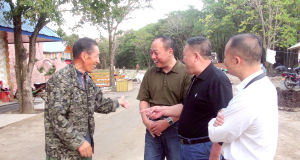 國家苗圃總站副總站長楊連清同志在日月峽調研