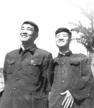 1959年，於世德左和白英傑右師徒在伊春