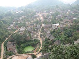 亮山村[雲南省文山州丘北縣雙龍營鎮亮山村]