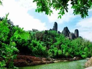 巨石山生態文化旅遊區