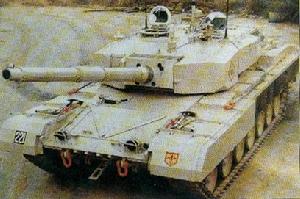 “阿瓊”主戰坦克
