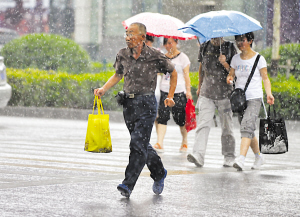 地震災民轉移