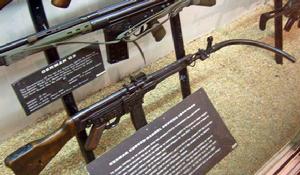 StG -44的轉角槍