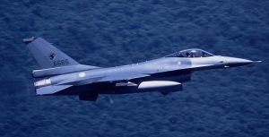 f-16是