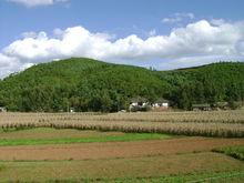 白石岩村[雲南西山區團結鎮下轄村]