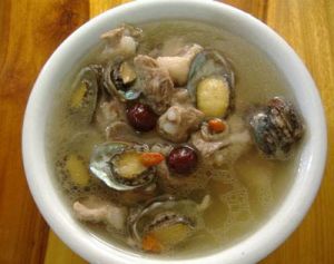 鮑魚排骨湯