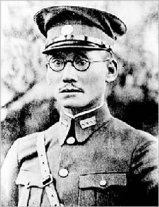 1916年唐繼堯任命龍云為佽飛軍大隊長