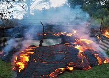 夏威夷火山噴發 岩漿直逼居民區場面震撼