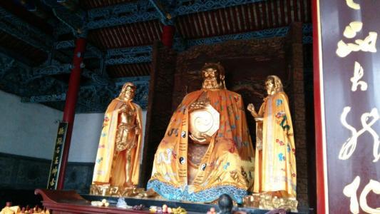 河南這座縣城埋了一個神秘人物，幾千年來，歷代帝王都要來拜祭