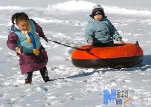 雪蓮山高爾夫燈光滑雪場