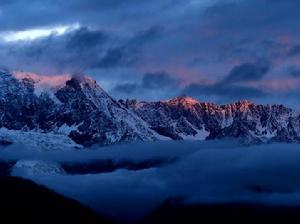 梅里雪山