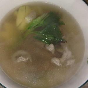 鮮姜蔥紫蘇葉瘦肉湯