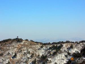 《魯山山行》