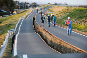 實拍震後的日本災區常磐道