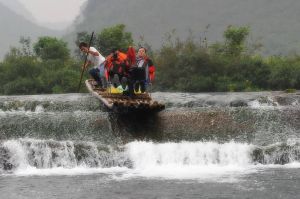 遇龍河漂流