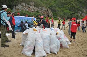 守護深圳最美海岸線，南澳義工舉辦環保活動