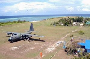 菲律賓在中業島上修建簡易飛機跑道