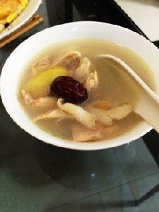 花膠老雞湯