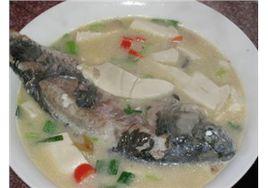 鯽魚菠菜豆腐湯