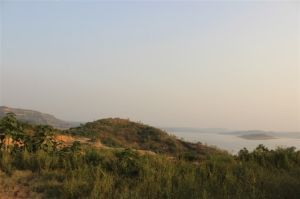 黃河新安萬山湖始祖山風景區