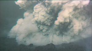 日本NW-羅塔1火山