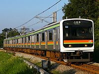 （圖）行駛川越線·八高線的209系3000番台列車