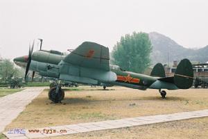 TU-2俯衝轟炸機
