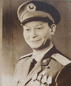 李正義[原瀋陽軍區軍訓模擬器材研究所所長]