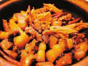 腐竹紅燒肉