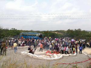 2018年3月17日大坣村有村民到谷爆龍墓地拜祭開基始祖