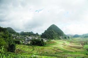 阿峨村