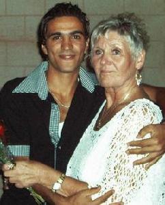 蘿西·西姆斯 蘿西·西姆斯