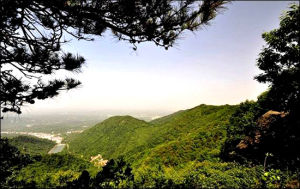 震雷山