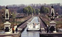 布麗亞爾運河橋