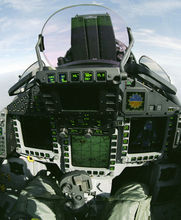 “颱風”戰機的玻璃座艙
