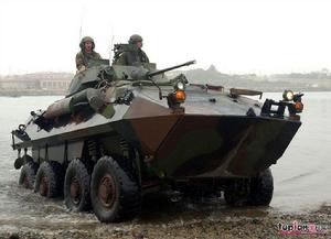 美國LAV-25(8*8)輪式步兵戰車