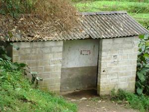 阿加王底自然村-公廁