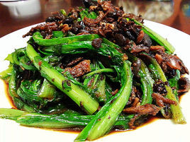 鯪魚油麥菜