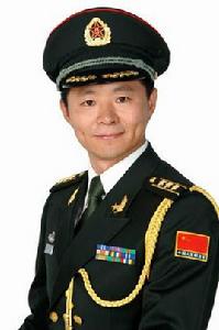 王宏偉[中央軍委政治工作部歌舞團歌唱家]