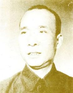 李富春