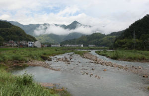 黃岩溪村