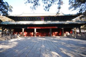 曾廟始建於周考王十五年（公元前426年），原名“忠孝祠”。