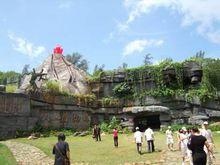 湖光岩內的火山博物館