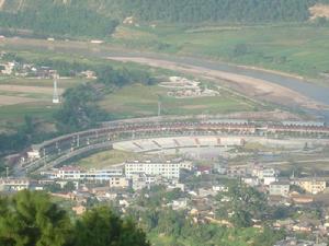 鎮川選手村